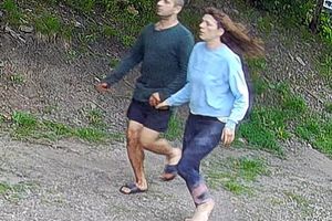37-latek ranił nożem znajomego i uciekł z partnerką. Poznajesz ich?