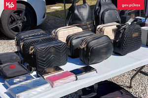 Targowisko pod lupą celników. 600 podróbek zabezpieczonych w Ełku

