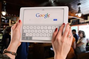 O co najczęściej Polacy pytali Google podczas ciszy wyborczej?
