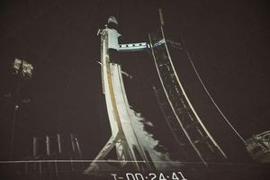 Wystartowała misja kosmiczna z polskim astronautą Sławoszem Uznańskim-Wiśniewskim