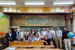 Po 20 latach wrócili do szkoły