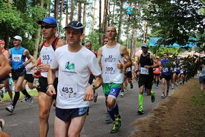 Zapraszamy na bieg wokół jeziora Narie
