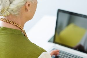 Prawie milion osób złożyło wniosek o rentę wdowią. Na Warmii i Mazur to już 37 tysięcy wniosków 