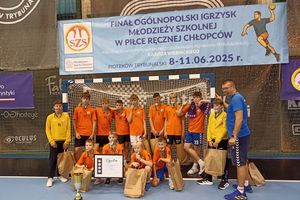 Uczniowie „Jedynki” Wicemistrzami Polski w Piłce Ręcznej