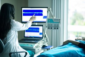 Nowe kliniki w Wałbrzychu – więcej lekarzy, lepsza opieka, silniejsza edukacja
