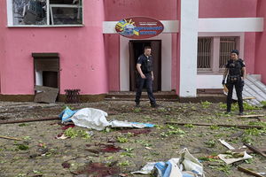 Rosja zaatakowała z użyciem 49 dronów; są zabici i ranni