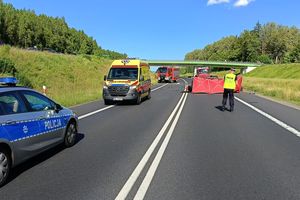 Wypadki, hospitalizacje i nietrzeźwy kierowca – dramatyczny bilans weekendu na drogach powiatu olsztyńskiego 