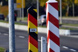 Niemcy zrzucają migrantów, rząd milczy. Polska staje się celem!