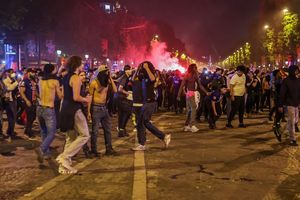 Dramatyczne wydarzenia w Paryżu. Nie tak miało wyglądać świętowanie