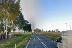 Opel w rowie, trzy osoby z 3 promilami – kto siedział za kółkiem? 