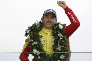 Robert Kubica pisze historię w Le Mans – Polak króluje w Hypercarze