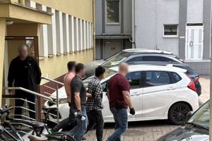 Brutalny atak w toruńskim parku. 19-letni Wenezuelczyk już wcześniej sprawiał problemy