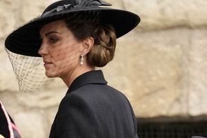 Znikająca Księżna Kate