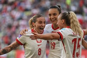 Polki rozgromiły Rumunię 3:0 i przypieczętowały awans do dywizji A – rekord frekwencji na meczu!