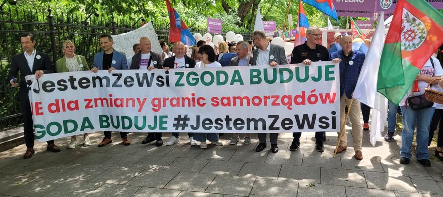Protest w sprawie obecnym przepisom dotyczących zmian granic administracyjnych 