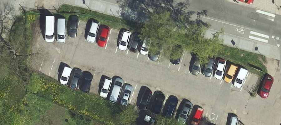 To koniec parkingu strzeżonego przy ulicy Nowowiejskiego.