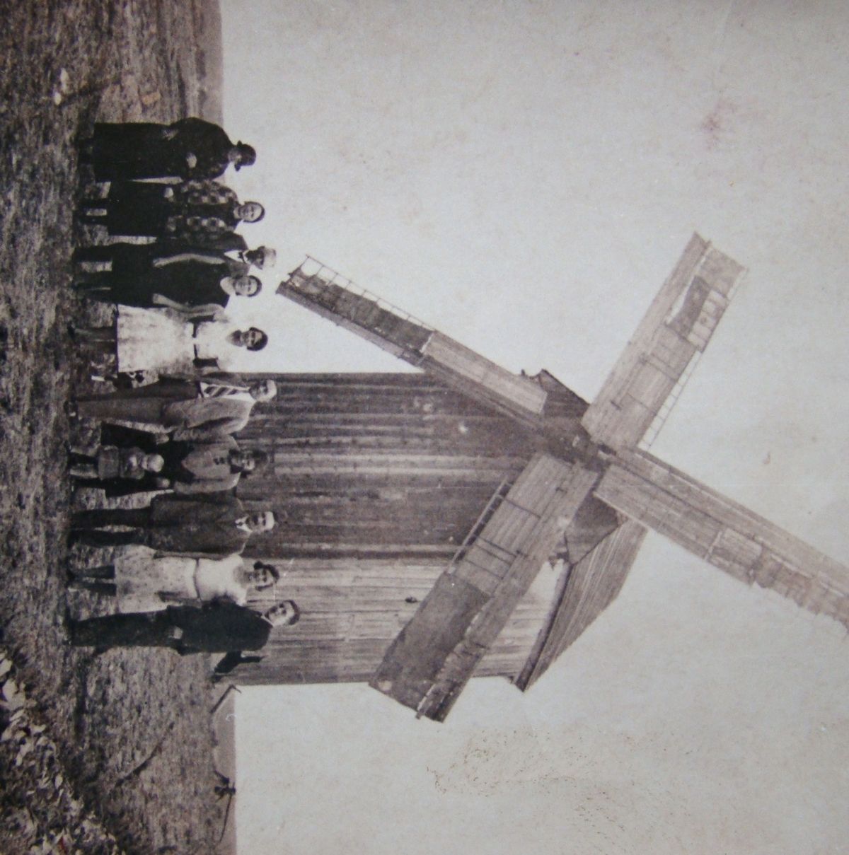 Nieistniejący już dziś wiatrak Alfonsa Radackiego z Łąkorza