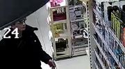 Po prostu to zrobił w jednym ze sklepów. Teraz szuka go policja [WIDEO]