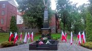 Znieważył flagę Polski „bo był pijany” – usłyszał zarzuty