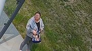 Niepozorna kradzież w Olsztynie. Kobieta podeszła, popatrzyła i... odjechała