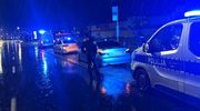Jechał środkiem drogi i gwałtownie hamował. Miał prawie 2,5 promila