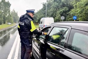 Nie wszyscy kierowcy byli trzeźwi o poranku... 