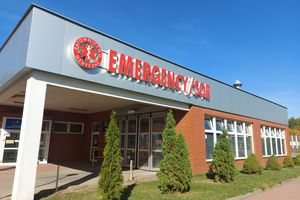 Ulewa zalała szpital w Giżycku. Ewakuacja pacjentów z OIOM-u
