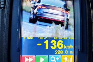 Pędziła 136 km/h w terenie zabudowanym