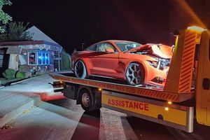 Brawurową jazdę zakończył na latarni