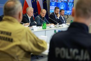 Premier Donald Tusk apeluje o pełną mobilizację ws. obfitych opadów