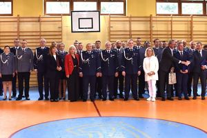 Awanse, odznaczenia, gratulacje. Święto Policji w Piszu