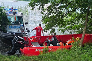 Zobaczyli dryfujące ciało. Tragedia na jeziorze Ukiel