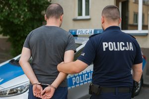 Weekendowa kradzież na koncercie. 44-latek usłyszał 13 zarzutów