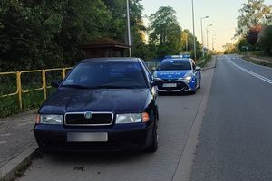 Kompletnie pijany kierowca zatrzymany dzięki obywatelskiej czujności