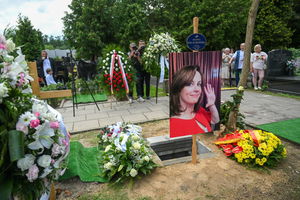 Na Powązkach Wojskowych pożegnano artystkę kabaretową Joannę Kołaczkowską [ZDJĘCIA] 