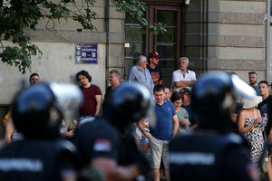 Serbowie wyszli na ulice