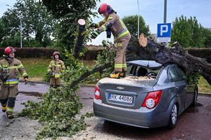 Front burzowy uderzył w Podkarpackie! 26 tys. gospodarstw nie ma prądu