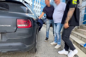 Handlowali unijną pomocą zamiast ją rozdawać. Policjanci z Olsztyna wśród rozbijających siatkę oszustów
