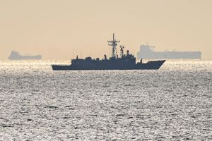 Bałtycki strażnik NATO dotarł do Szwecji – „pływający Pentagon” w porcie