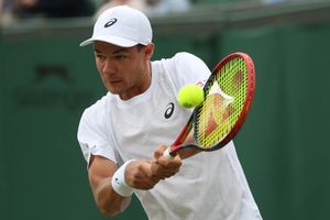 Wimbledon. Majchrzak przegrał z Chaczanowem w 1/8 finału
