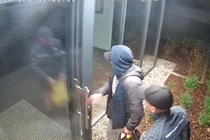 Poznajesz tych mężczyzn? Ukradli rower w Olsztynie