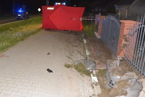 Dwoje młodych ludzi zginęło po wypadku na motocyklu. Jechali bez kasków!