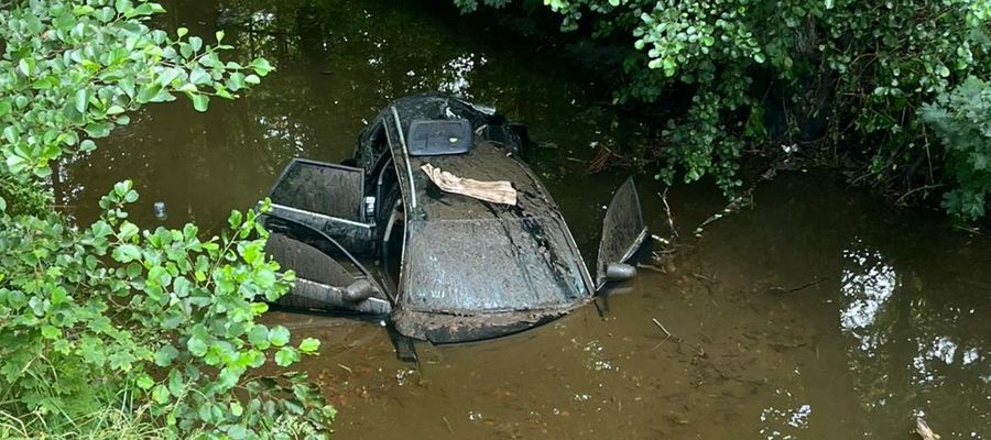 Audi w rzece!