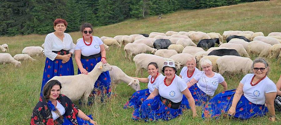 Integracyjny wyjazd pan z Jamielnika w górskie okolice