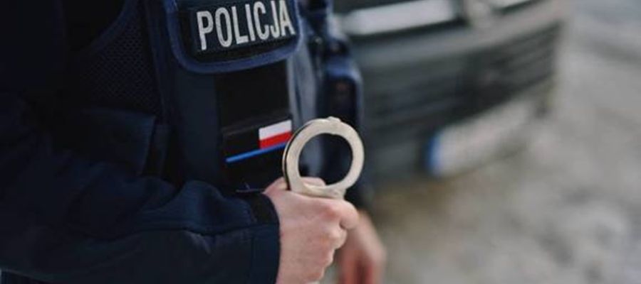 Zgłosił się na policję, nie wiedział że trafi do więzienia