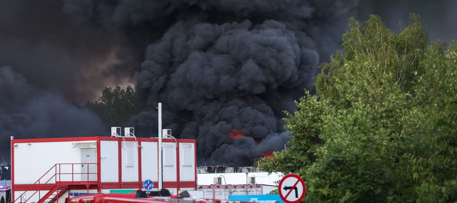Pożar w Zakładzie Tworzyw Sztucznych w Siemianowicach Śląskich.