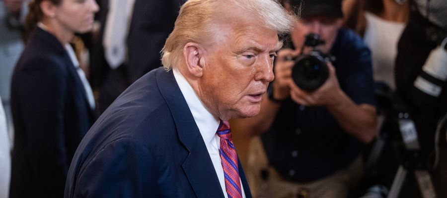 Szczyt potęg w Chinach? Pekin kusi Trumpa i Putina
