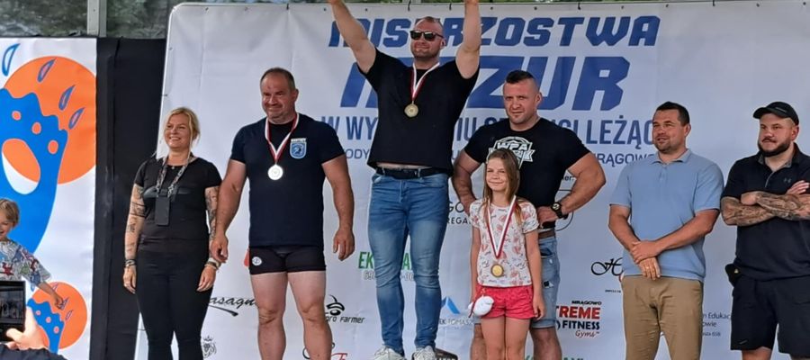 Zawody w wyciskaniu sztangi leżąc