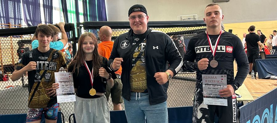 Elite Fight Club: Maja Duda i Emil Olkowski z medalami Almma 252