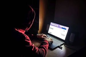 Oszust podszył się pod pracownika banku